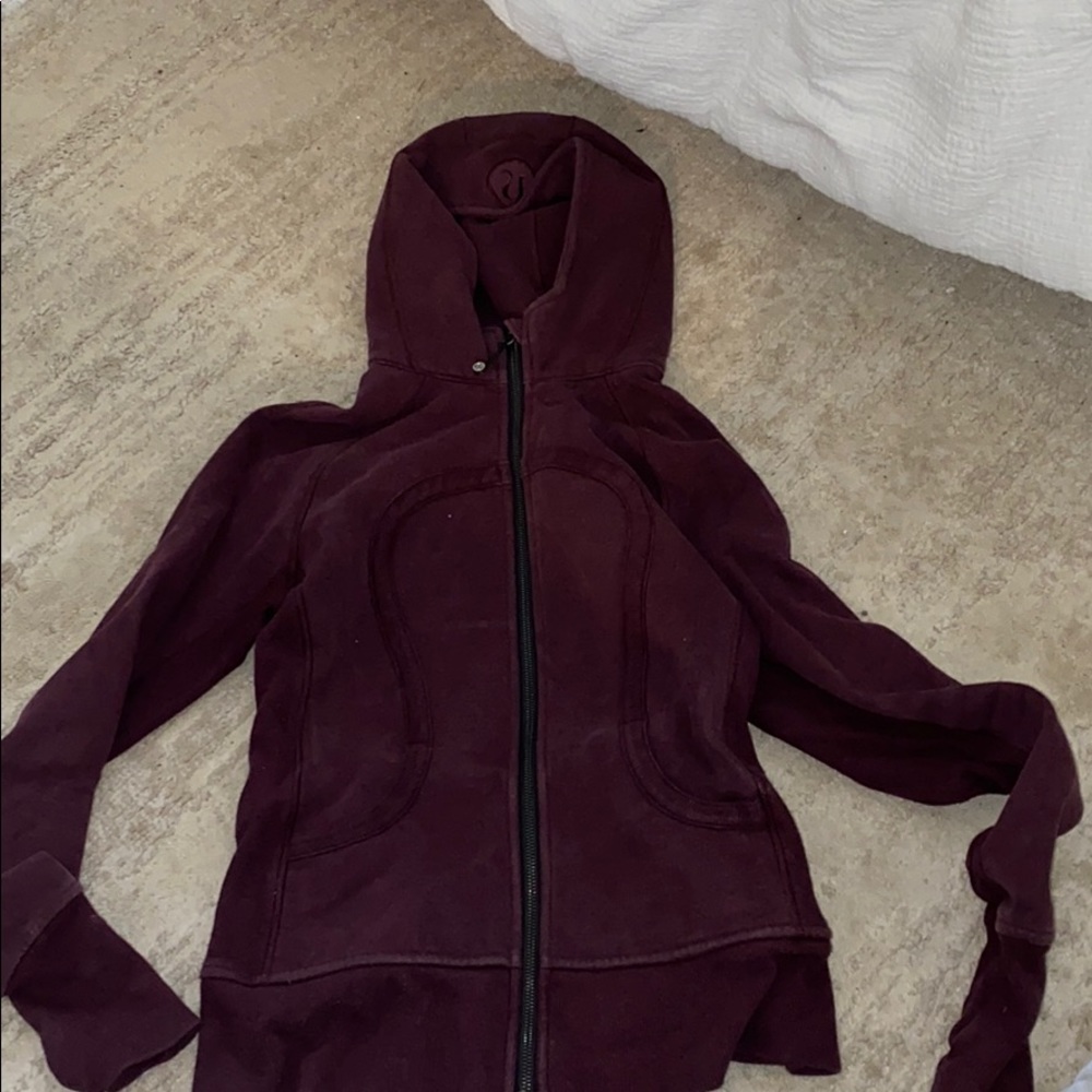 Maroon thicker material lulu lemon jacket